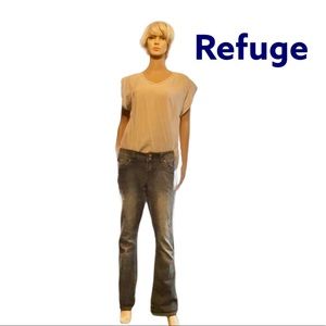 Refuge jeans in Knockout style size 12S 💖